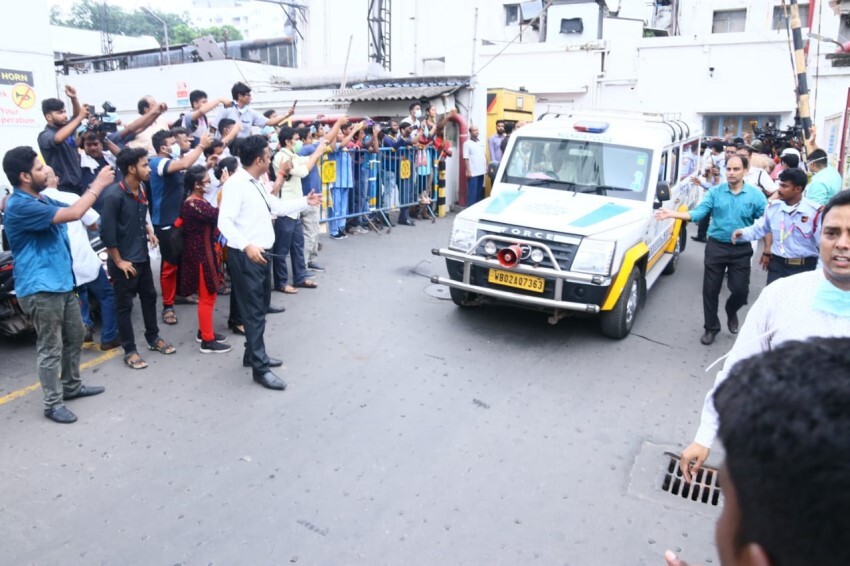 KK Body is shifted from CMRI hospital to SSKM hospital for Postmortem