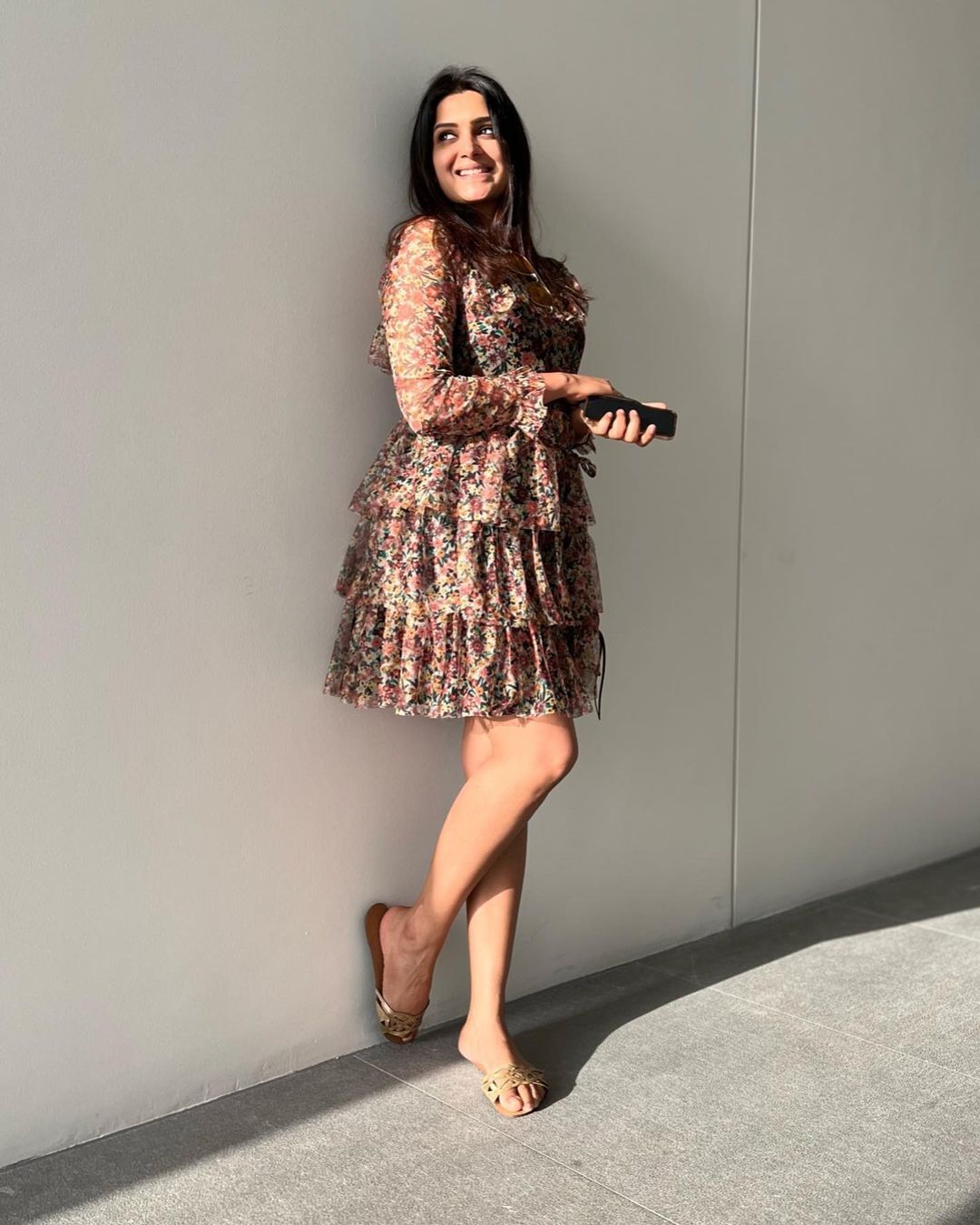 ഗ്ലാമറസ് ഡാൻസുമായി ദിവ്യ... വീഡിയോ ഏറ്റെടുത്ത് സോഷ്യൽ മീഡിയ