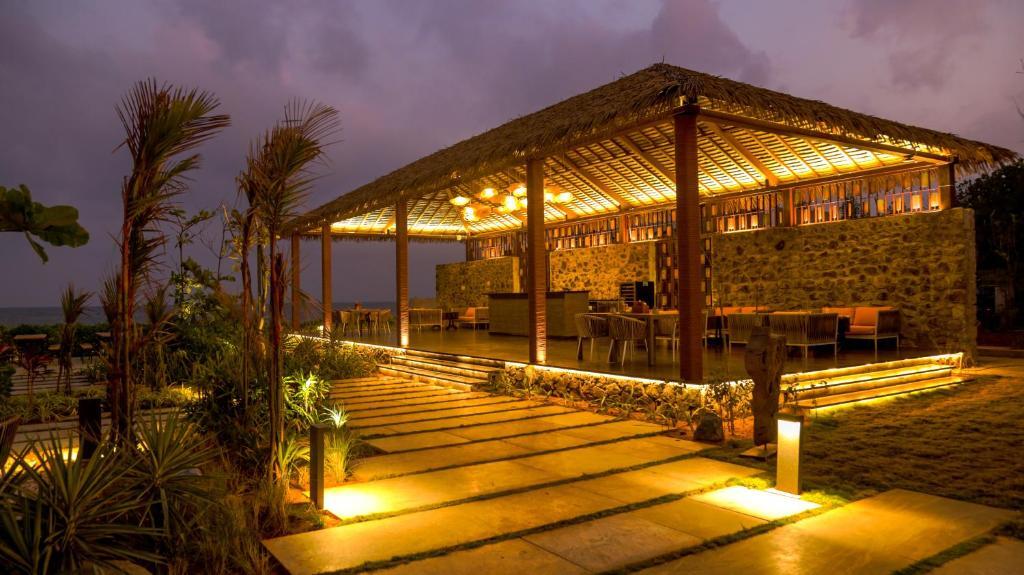 Nayanthara And Vignesh Marriage is Happening In These Place