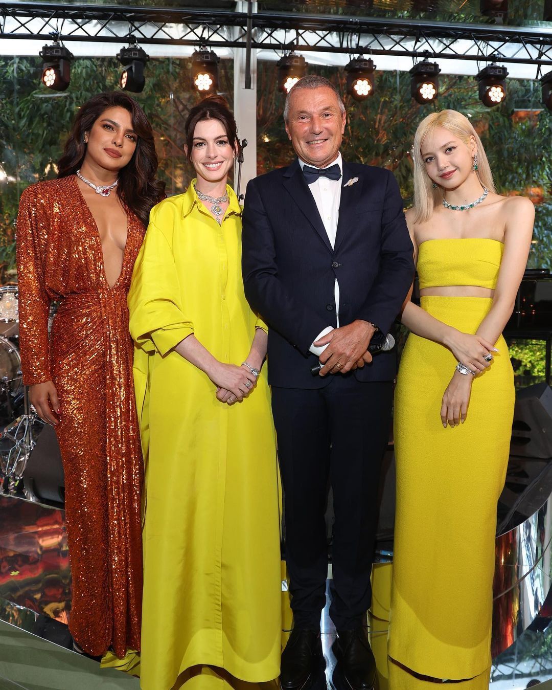 Priyanka Chopra Bonds With Anne Hathaway and Blackpink's Lisa In Paris