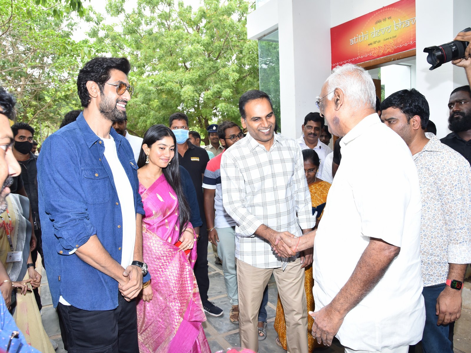 Sai Pallavi Rana Dagubbati (Virataparvam)  Team Visited Vignan College in Guntur