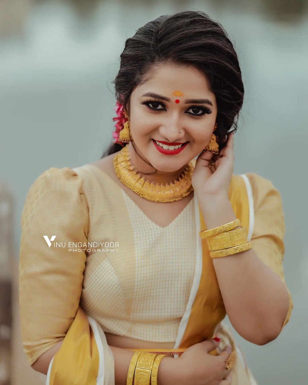 സ്റ്റൈലിഷായി ശ്രീലക്ഷ്മി, നീയും ഞാനും താരം സുസ്മിതയുടെ ഗ്ലാമർ ഫോട്ടോസ്