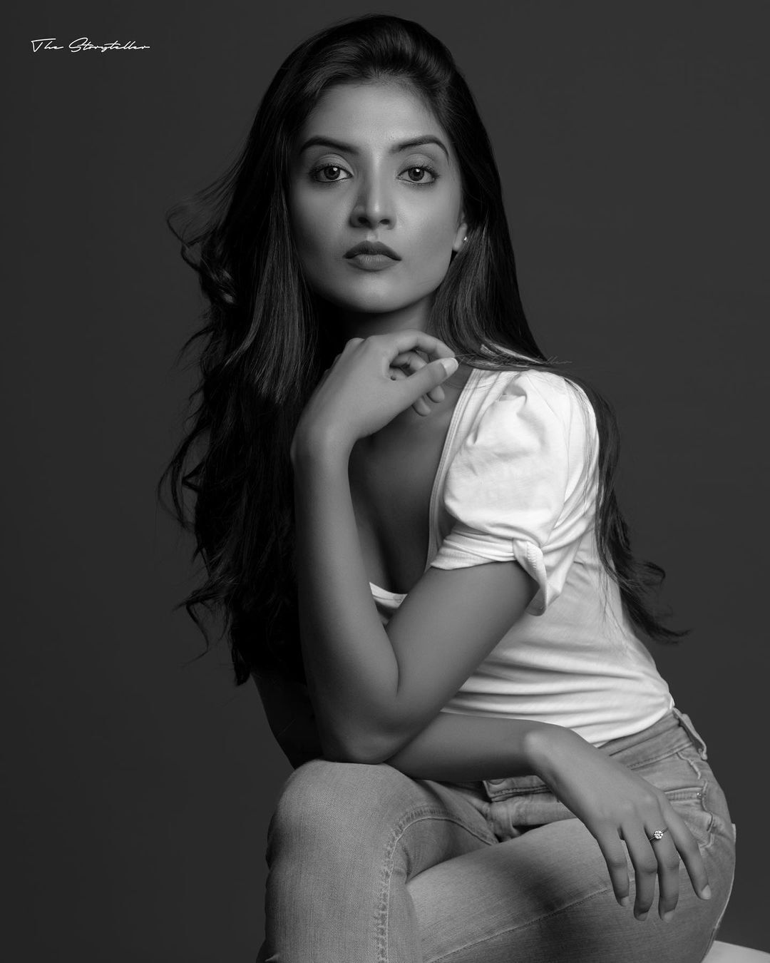 ಕಲರ್‌ಫುಲ್ ಕಾಸ್ಟ್ಯೂಮ್‌ಗಳಲ್ಲಿ ಬಿಂದಾಸ್ ನಿವೇದಿತಾ ಸತೀಶ್