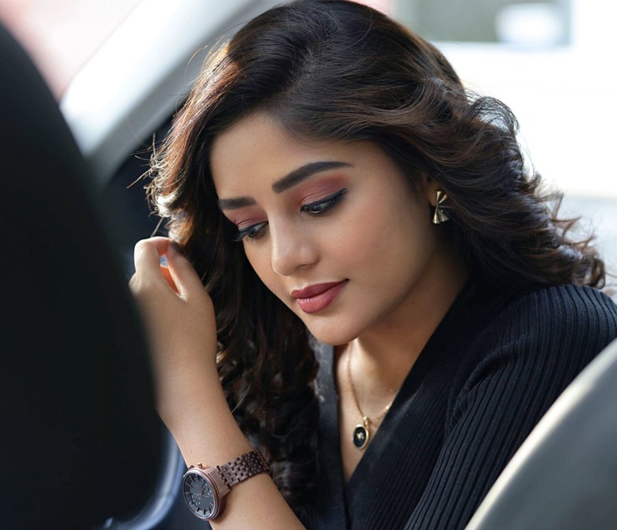 விஜய் சேதுபதியோட புது நாயகி.. தமிழ், தெலுங்கில் பிசியோ பிசி!