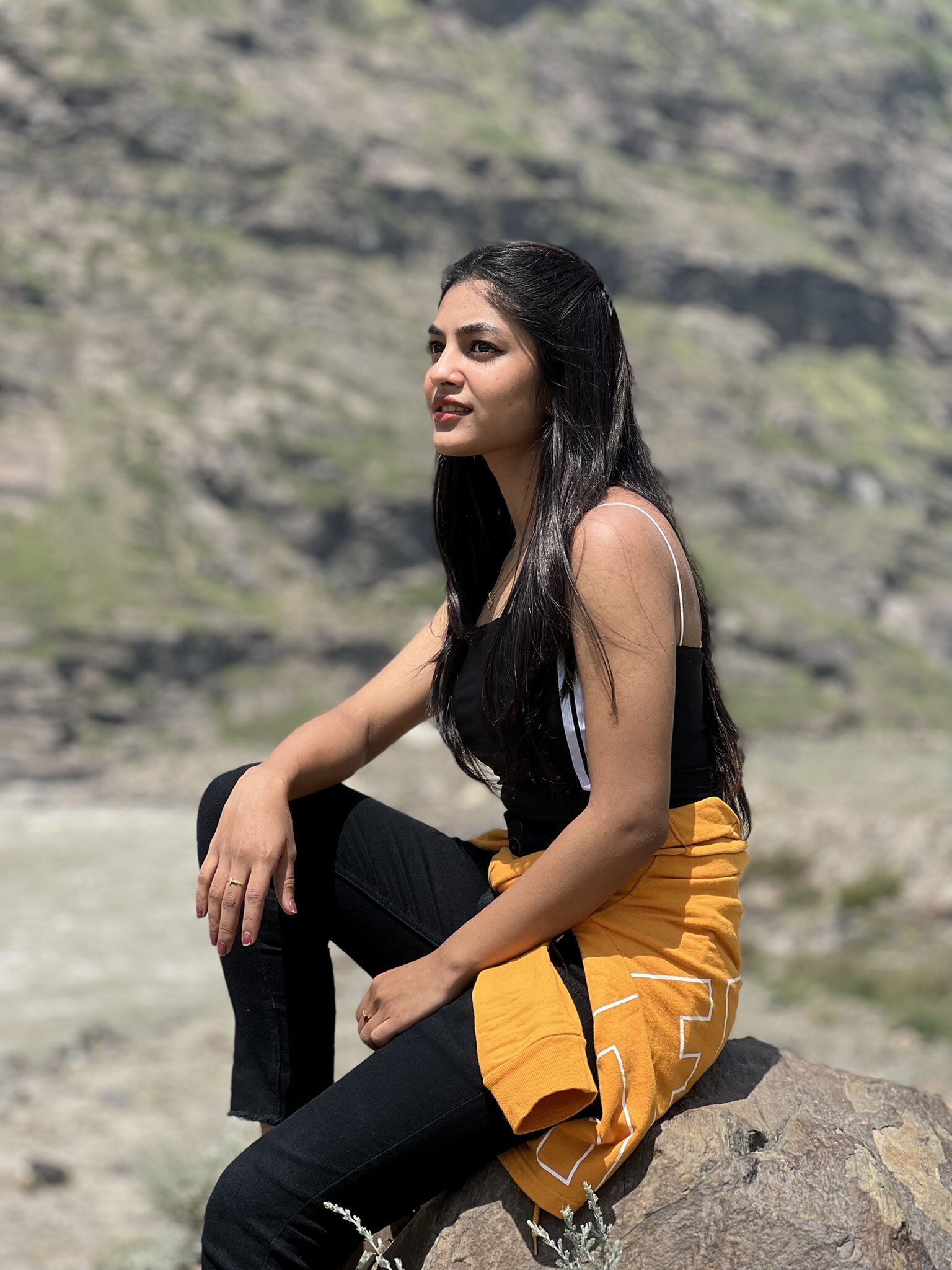 Actress Who Looks Gorgeous In Black Outfit