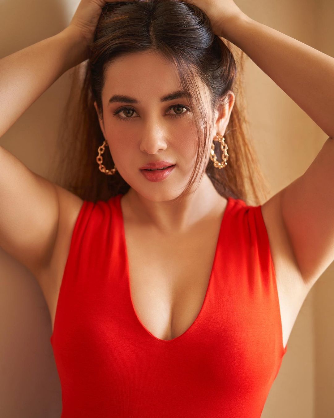 Aditi Budhathoki: బికినీలో రచ్చ రేపిన అదితి బుధాతోకి.. నెవర్ బిఫోర్ అనేలా!