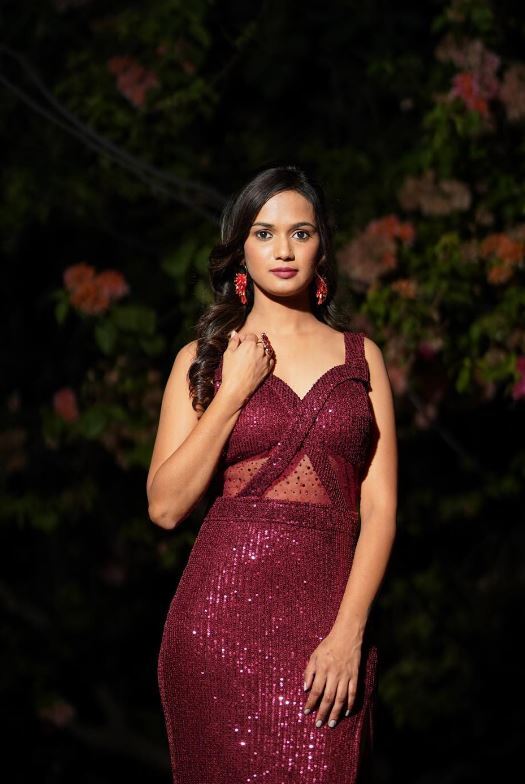 Ariyana Glory: లేత అందాలతో కవ్విస్తోన్న ఆరియానా.. అబ్బో అదరగొట్టేసిందిగా!