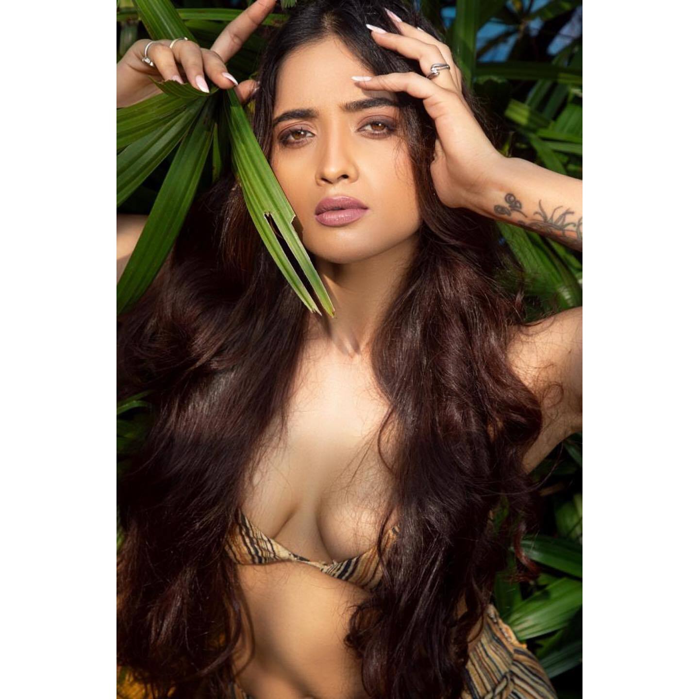 Maasoom Shankar Hot Photoshoot