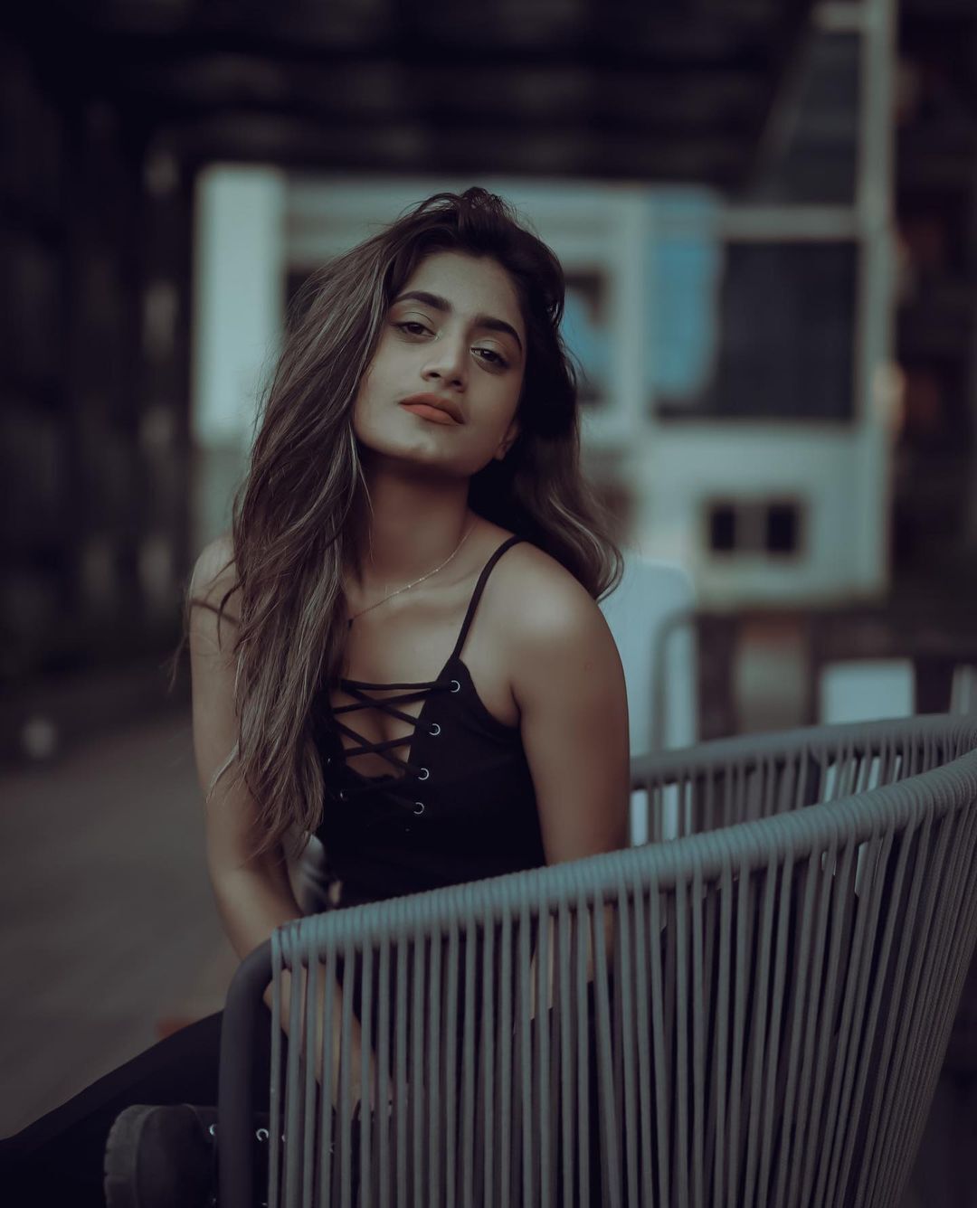 Nayani Pavani: హీరోయిన్లకు తగ్గకుండా అందాలు ఆరబోస్తున్న నయనిపావని..