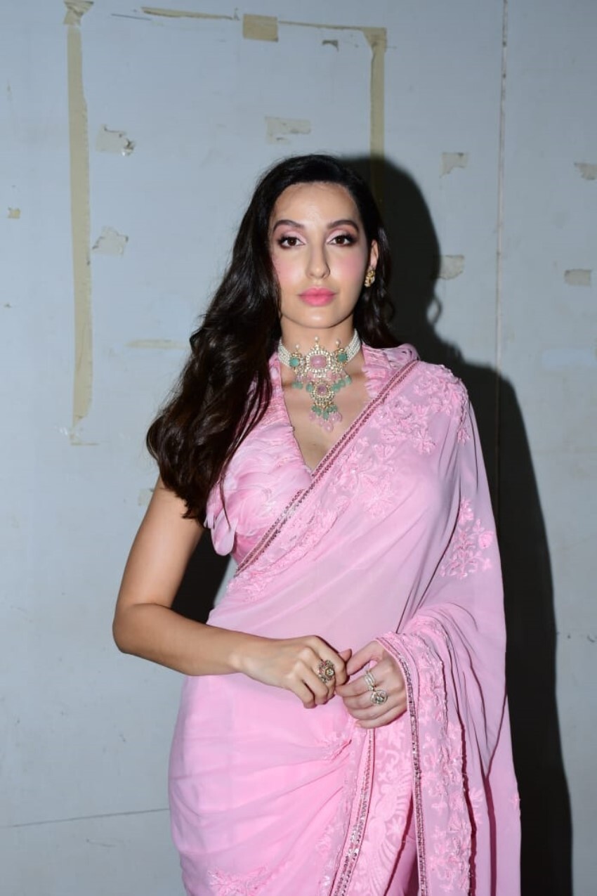 Neetu Singh, Nora Fatehi and Karan Kundrra snapped on the sets of Dance Deewane Juniors