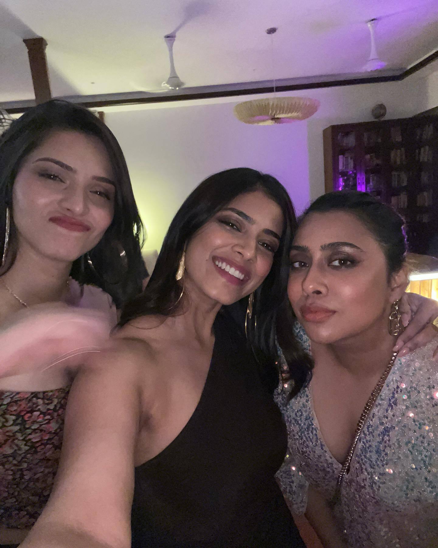 Malavika Mohanan Birthday Bash Photos - Filmibeat