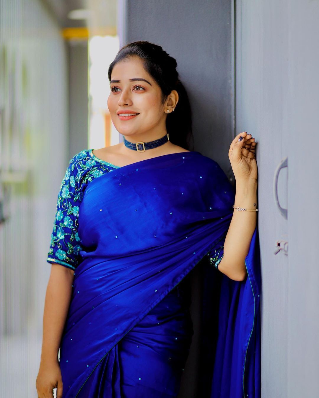 ನಟಿ ಅನುಮೋಲ್ ಸುಂದರ ಫೋಟೊ ಶೂಟ್‌!