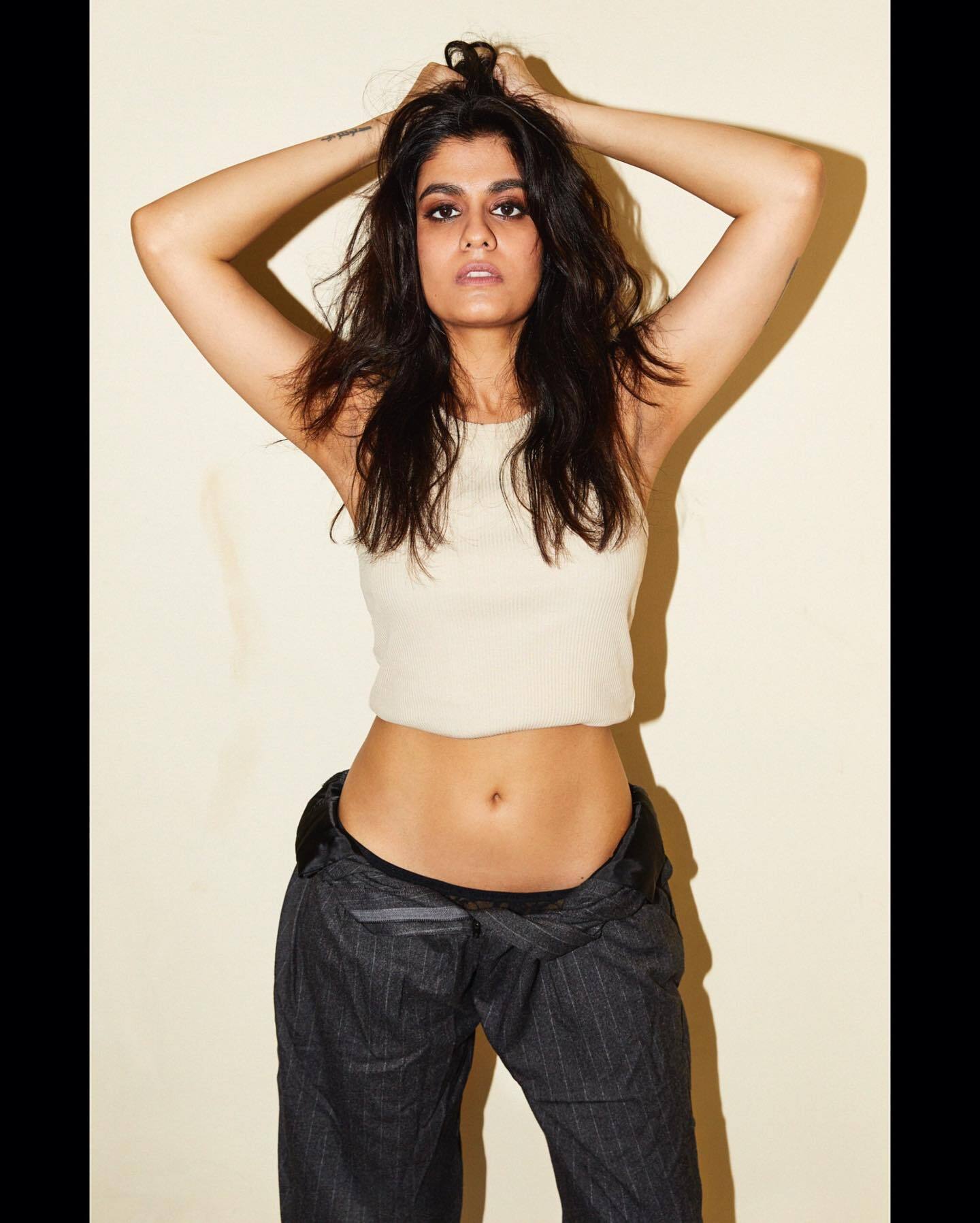 The Family Man Actress Shreya Dhanwanthary goes BOLD and braless photoshoot