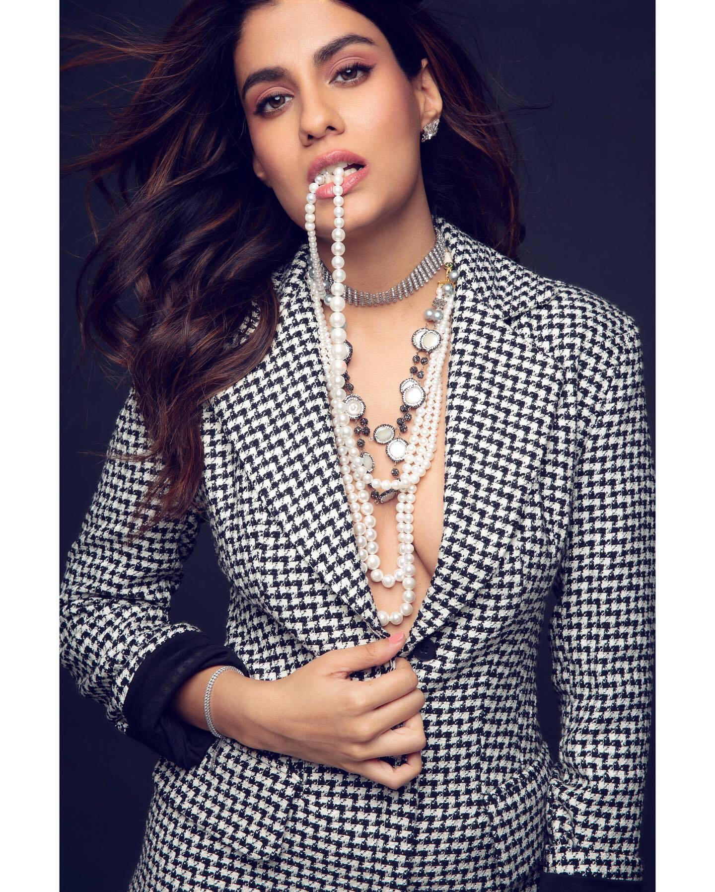 The Family Man Actress Shreya Dhanwanthary goes BOLD and braless photoshoot