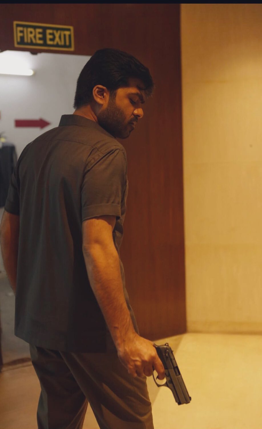 Vendhu Thanindhathu Kaadu