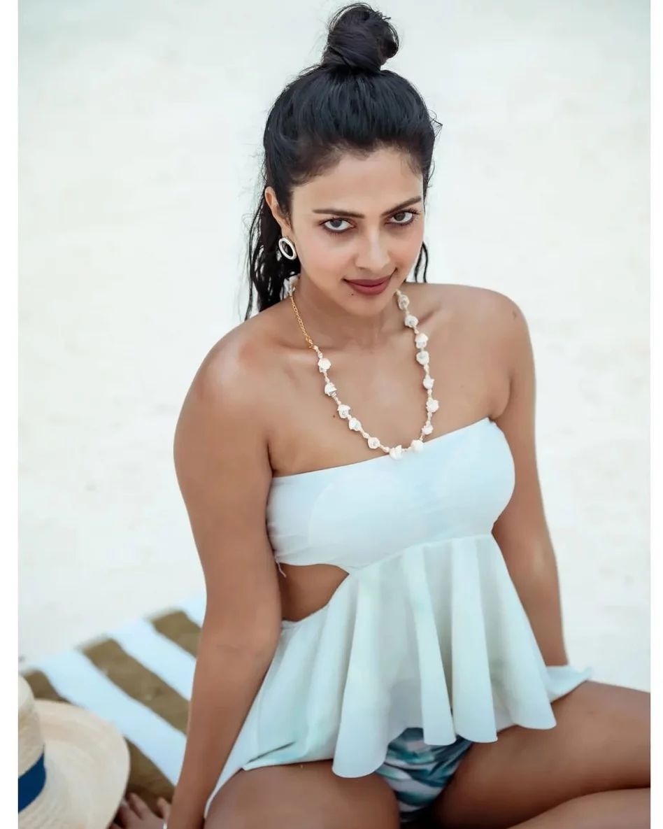 Amala Paul Sizzling Photoshoot in White Outfit