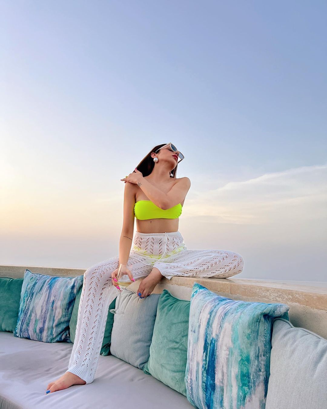 Google Girl Nitibha Kaul Bold Photos Viral