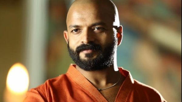 കഥാപാത്രത്തിനായി എന്തും!, മലയാള സിനിമയിൽ നഗ്നരായും അർദ്ധ നഗ്നരായും അഭിനയിച്ച താരങ്ങൾ ഇവരാണ് 