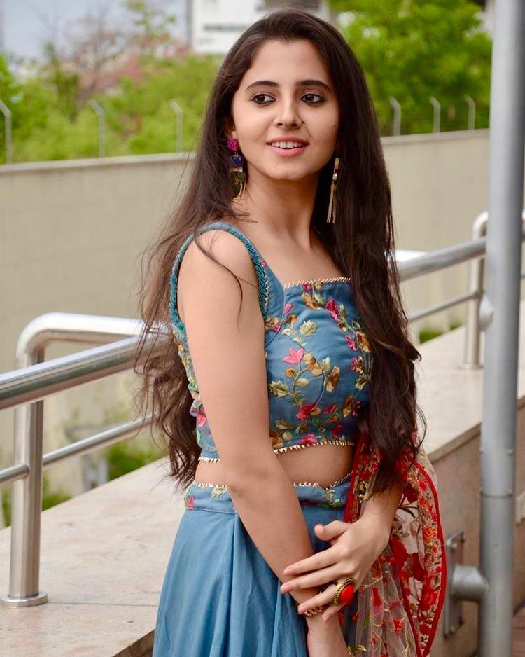 Preethi Asrani: చీరలో ప్రీతి అస్రాని బ్యూటీఫుల్ ఫొటోలు.. నెట్టింట వైరల్