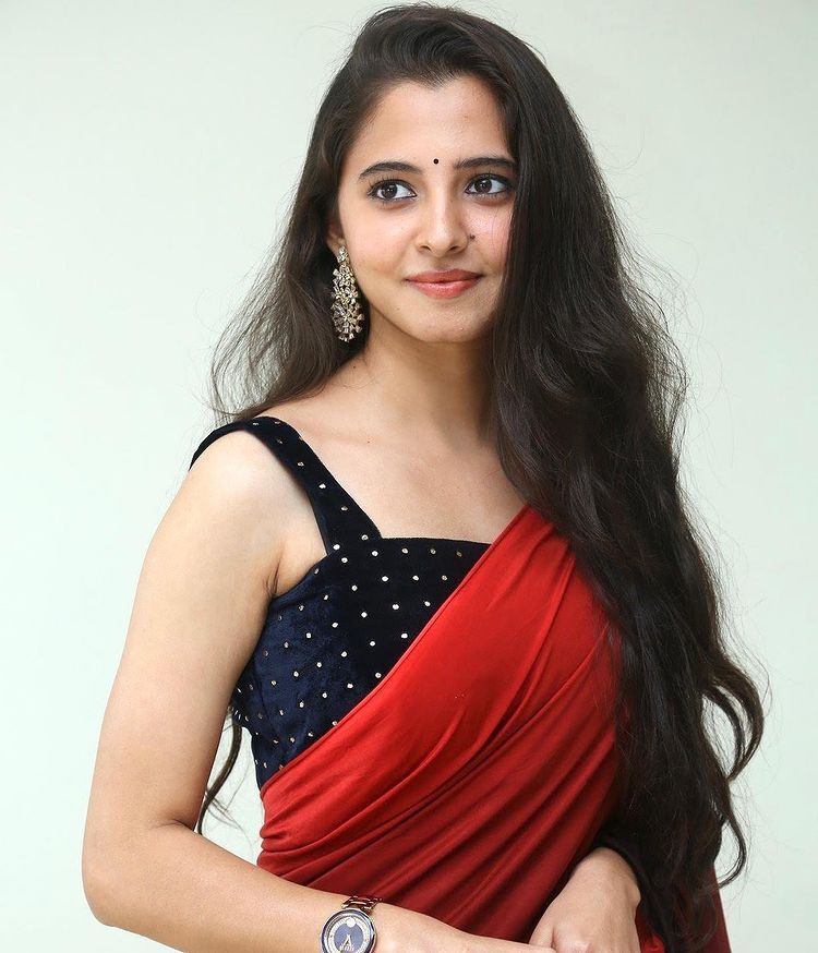 Preethi Asrani: చీరలో ప్రీతి అస్రాని బ్యూటీఫుల్ ఫొటోలు.. నెట్టింట వైరల్