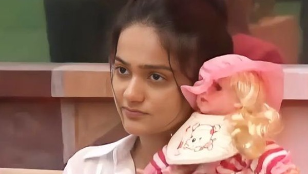 Bigg Boss Star Sri Satya's Cute Expressions