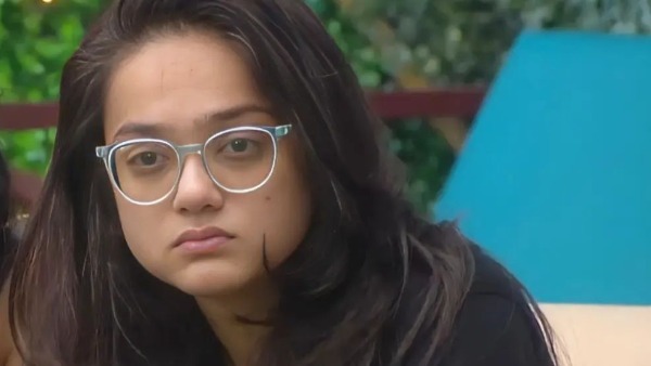 Bigg Boss Star Sri Satya's Cute Expressions