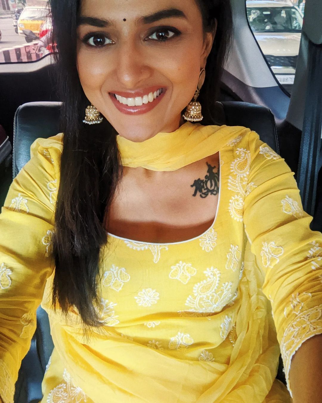 இந்த சைடு வாணி.. அந்த சைடு ஷ்ரத்தா ஸ்ரீநாத்.. வாழுறாருய்யா விஷ்ணு விஷால்.. ஆர்யான் பூஜை ஸ்டில்ஸ்!