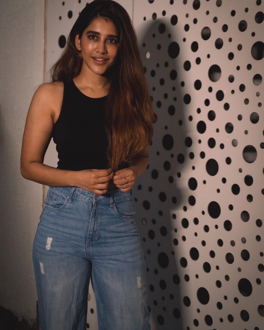 'ವಜ್ರಕಾಯ' ಸುಂದರಿ ನಭಾ ನಟೇಶ್ ಗ್ಲಾಮರಸ್ ಫೋಟೊಗಳು