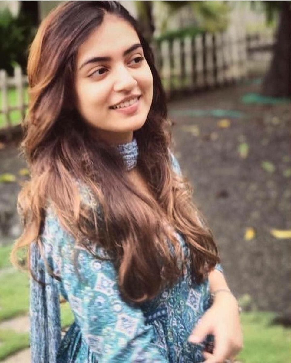 க்யூட் ரியாக்ஷன்ஸ்.. ரசிகர்களை அசத்திய நஸ்ரியா நாசிம்!