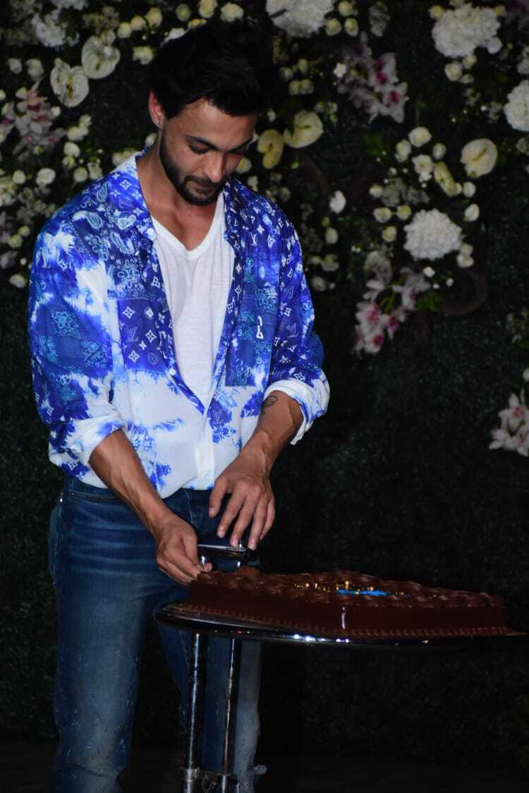 Salman Khan, Arbaaz Khan and others at Aayush Sharma's birthday bash