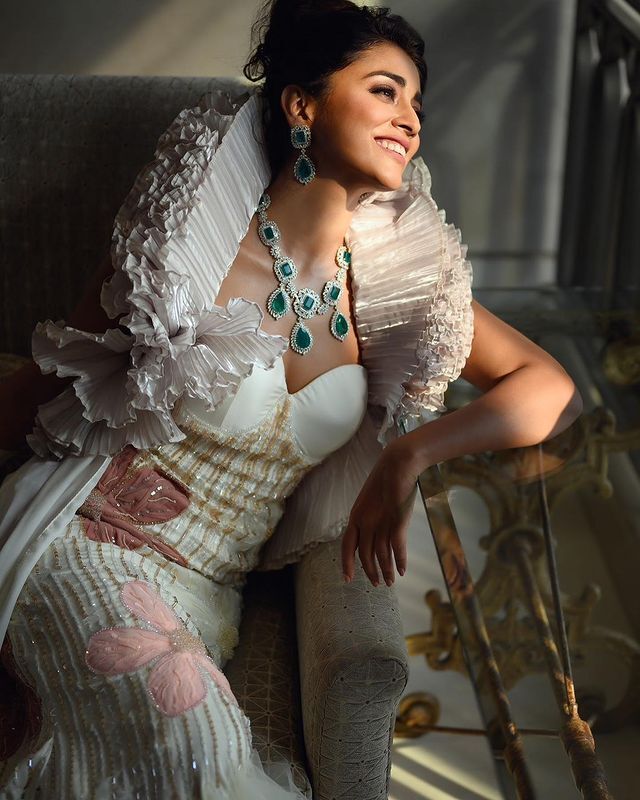 Shriya Saran's Gorgeous Looks Deserve Plenty Of Heart Eyes Emojis