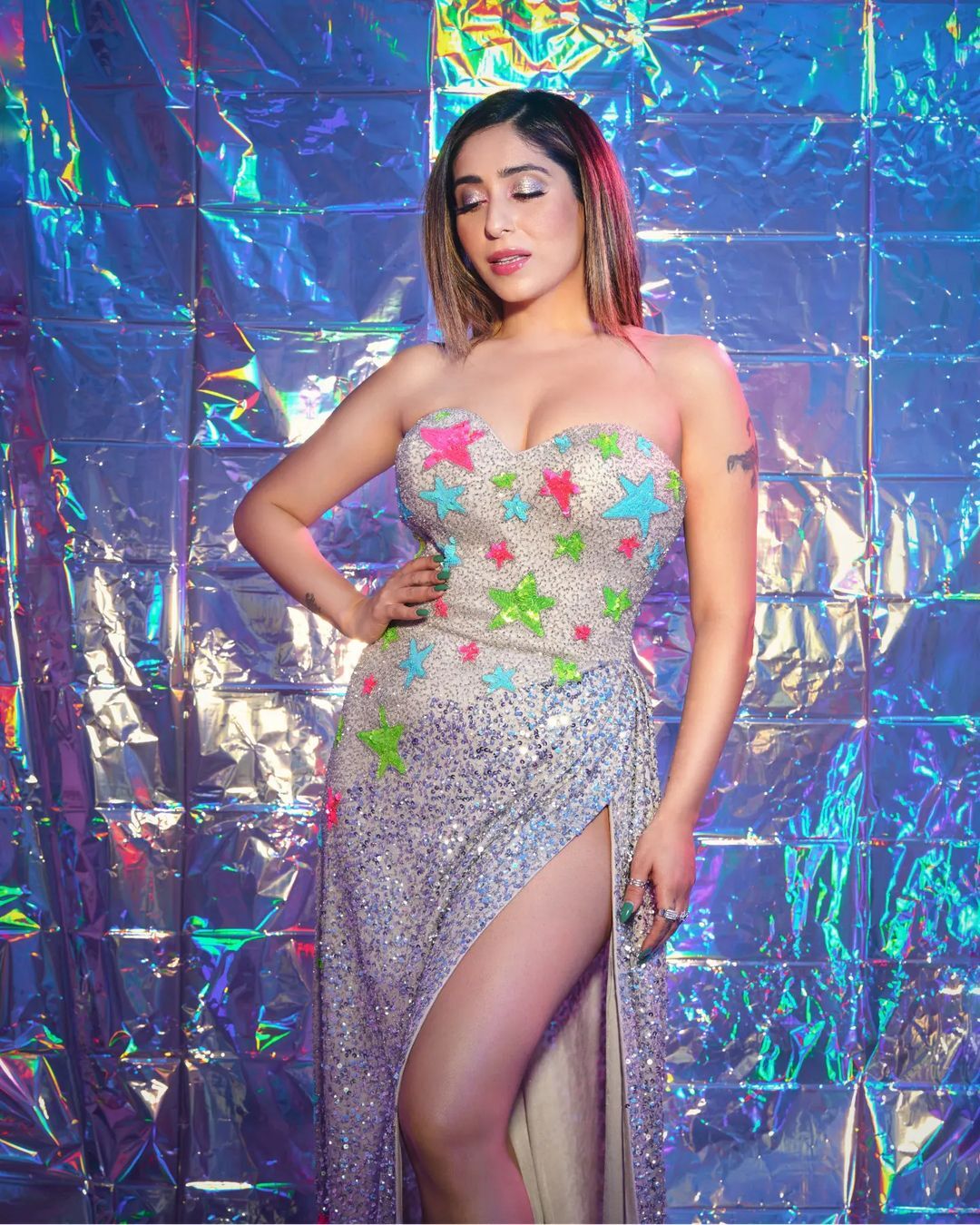 Singer Neha Bhasin Sizzling Photos Goes Viral On Internet