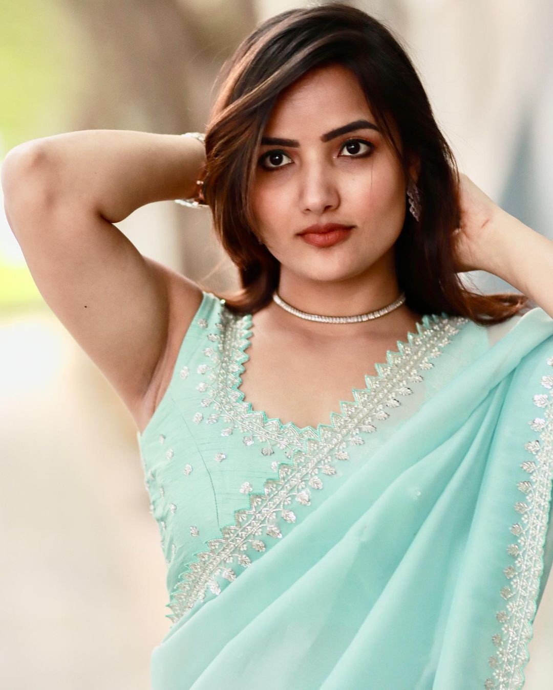 Siri Hanumanth: అందానికే నిర్వచనం.. సిరి హనుమంత్ చీరకట్టు సోయగం
