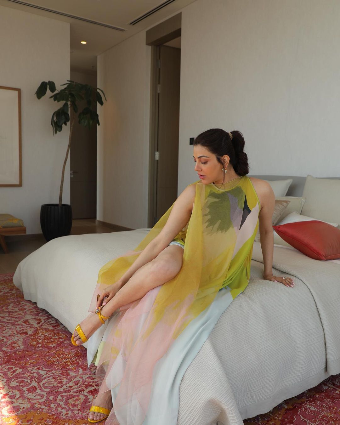 Kajal Agarwal: కాటుక కళ్లతో కాజల్ అగర్వాల్ అందాలు.. త్వరలో వస్తున్నానంటూ పోస్ట్