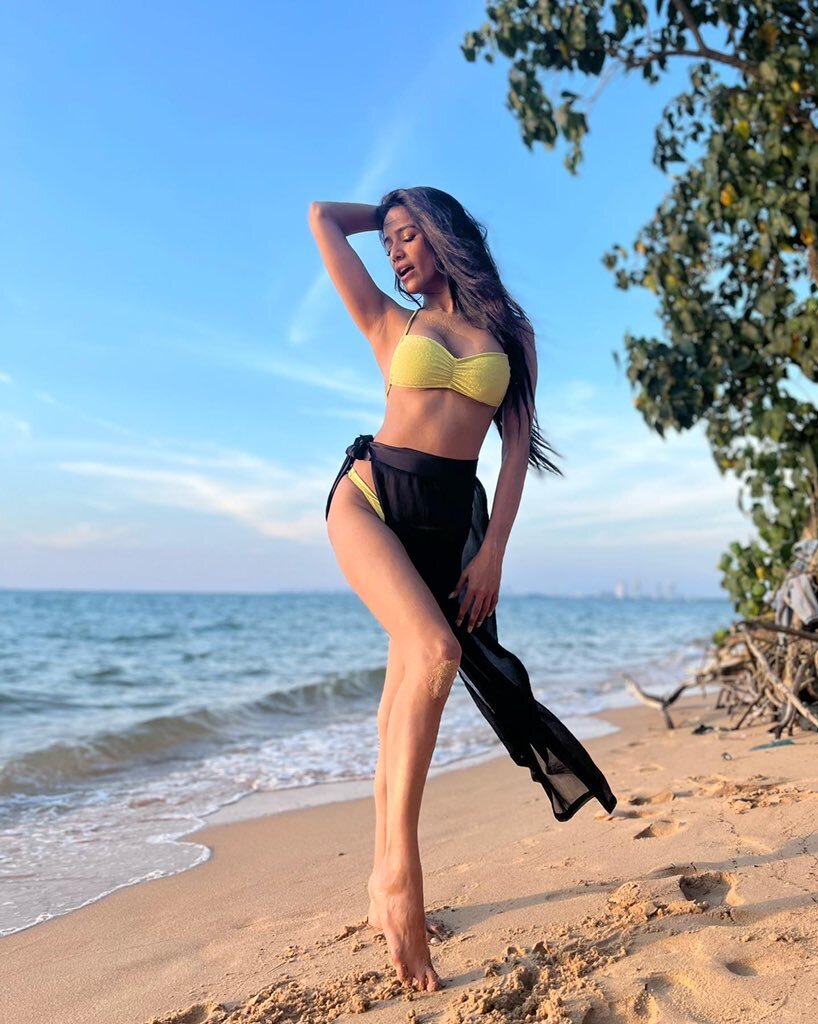 Poonam Pandey November 2022 Latest Photoshoot
