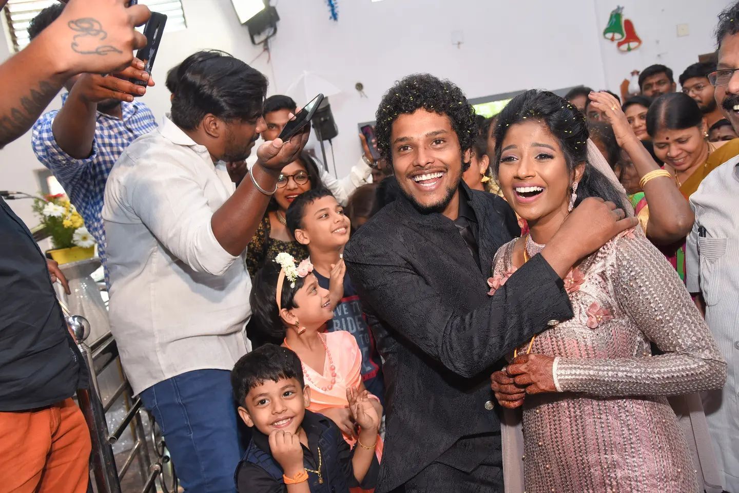 PHOTOS: ஜாக்கெட் அணியாமல் தெறி போஸ்.. நம்ம சுந்தரி சீரியல் கேப்ரியல்லவா இது? ஷாக்கான ஃபேன்ஸ்!