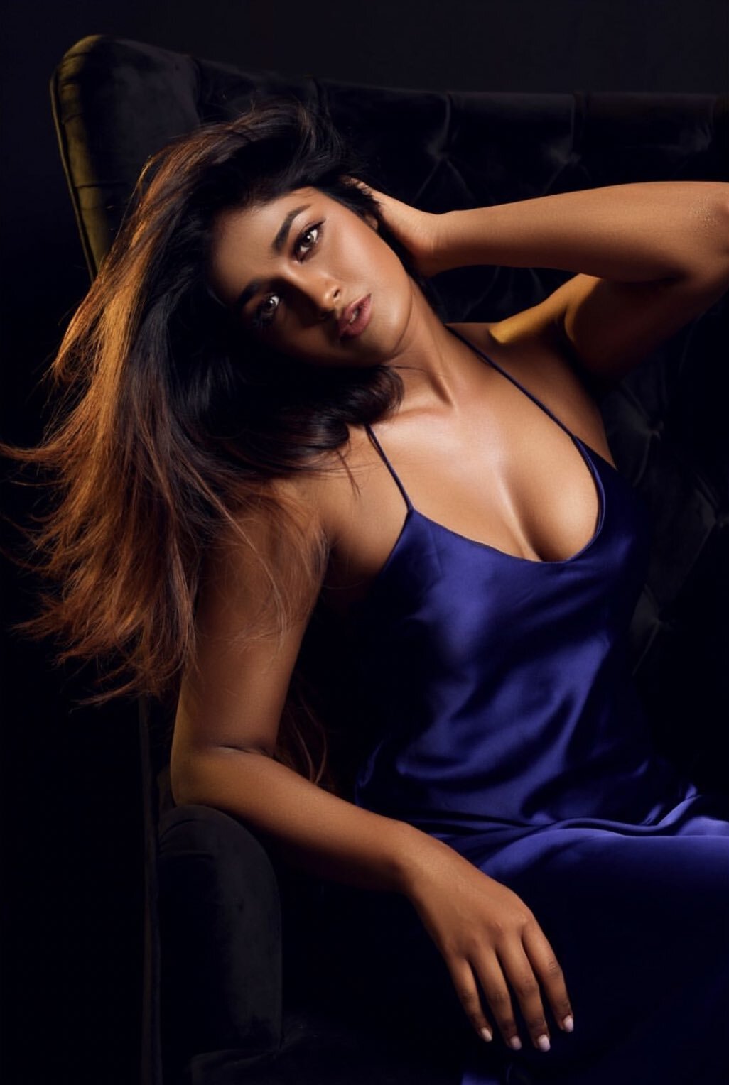 Dimple Hayathi: ఒంపుసొంపులను చూపిస్తూ డింపుల్ రచ్చ.. కిర్రాక్ ఫోజులతో హాట్ ట్రీట్
