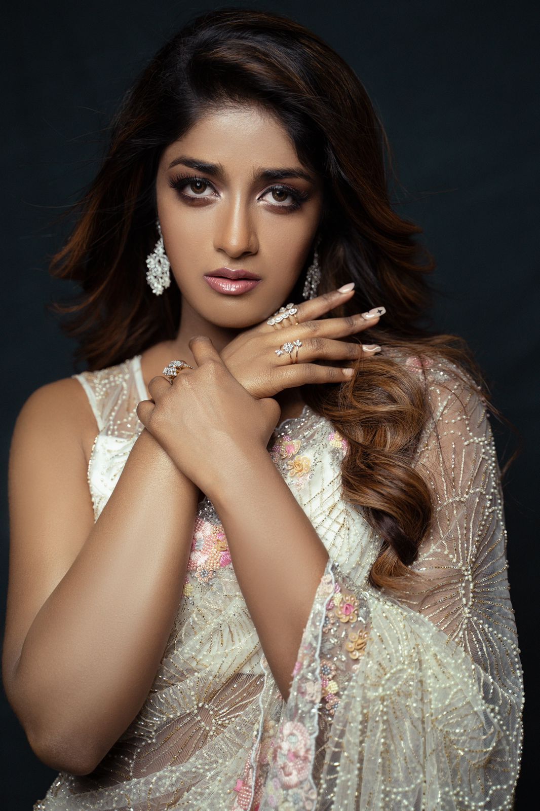 Dimple Hayathi: ఒంపుసొంపులను చూపిస్తూ డింపుల్ రచ్చ.. కిర్రాక్ ఫోజులతో హాట్ ట్రీట్