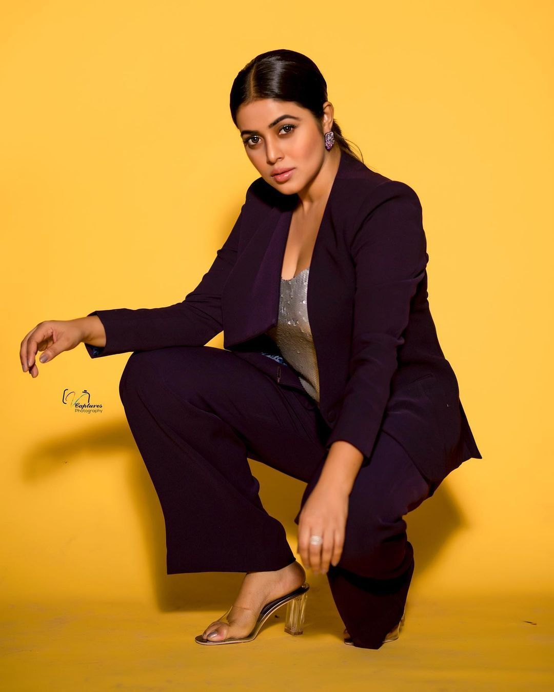 PHOTOS : திருமணத்திற்கு பிறகு ஆளே மாறிட்டாங்களே...பூர்ணாவை வர்ணிக்கும் ரசிகாஸ்!