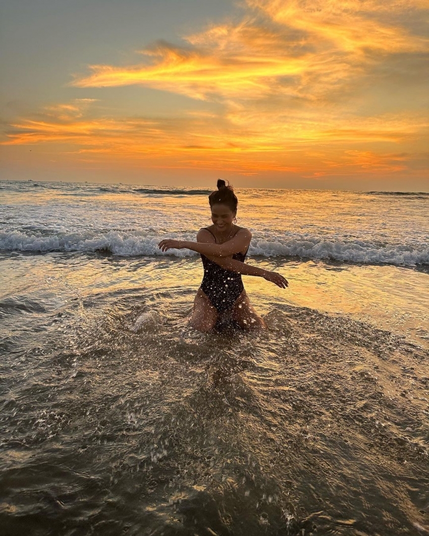 Aisha Sharma In A Swimsuit As She Enjoys Her Goa Vacation
