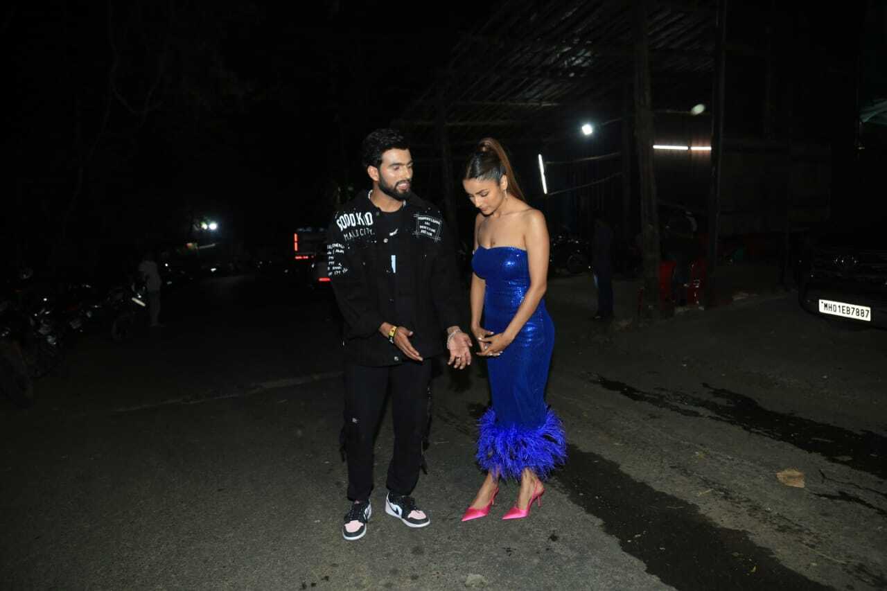 Bigg Boss 16: Shehnaaz Gill Shines Like A Star In Strapless Blue Sequin Dress With MC Square