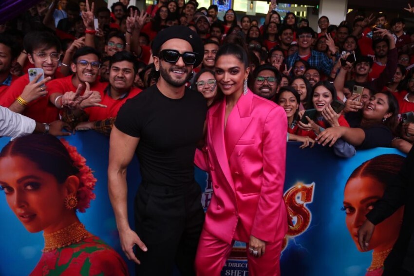 Deepika Padukone And Ranveer Singh Launch Current Laga Song Launch Cirkus