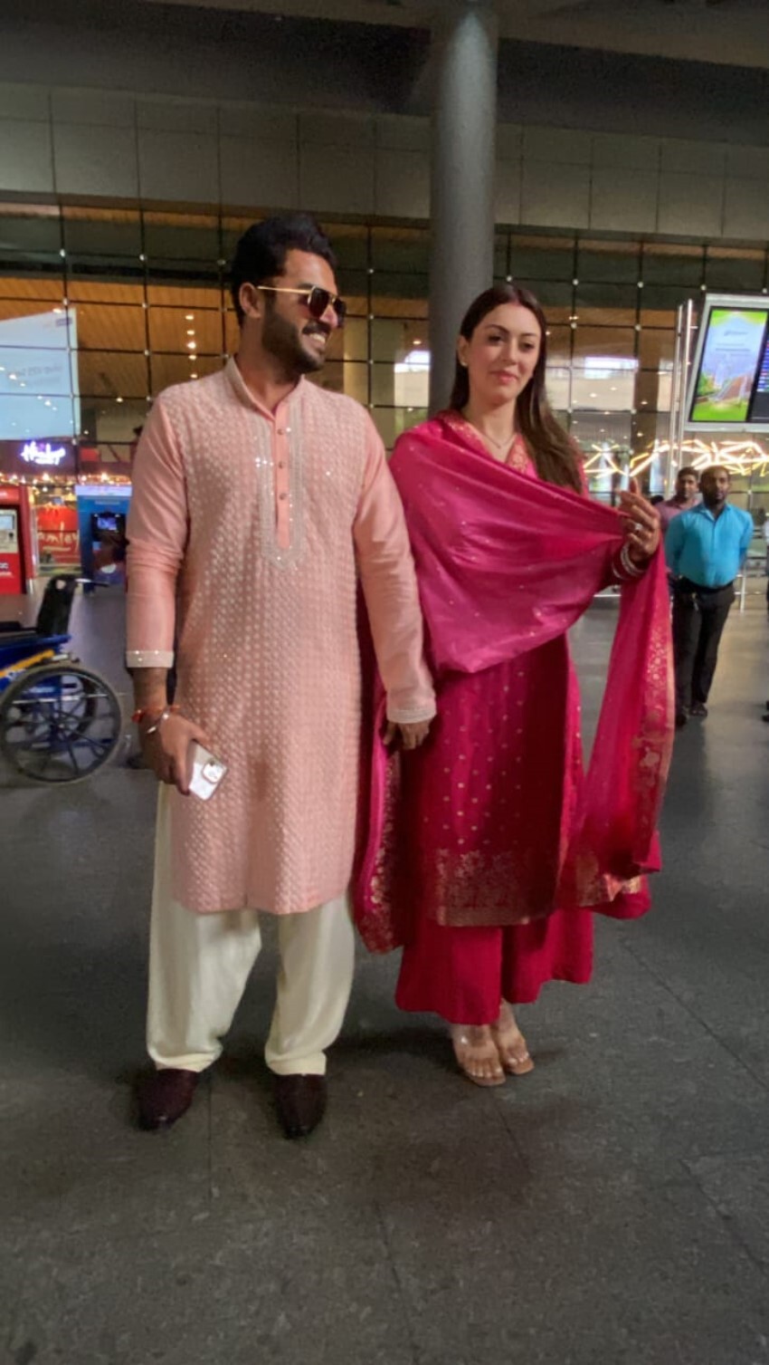 Hansika Motwani With Her Husband Sohael Kathuriya Hand In Hand Spotted At Airport.