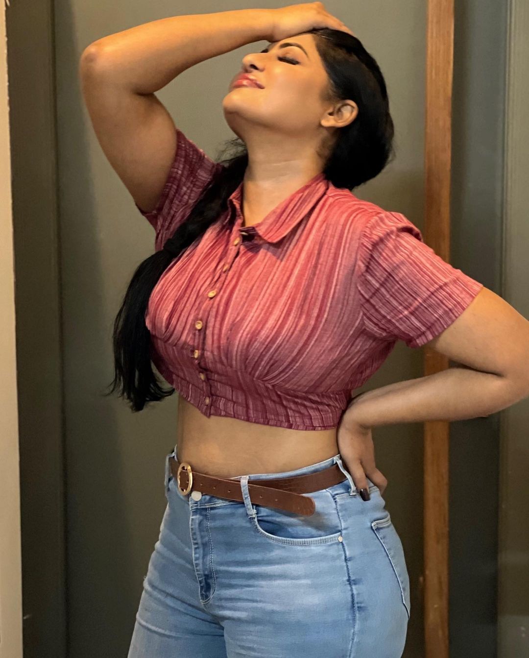 PHOTOS : சீ..சீ..என்ன பழக்கம் இது?சின்ன புள்ள போல..ரேஷ்மா பசுபுலேட்டியை கிண்டலடிக்கும் இளசுகள்!