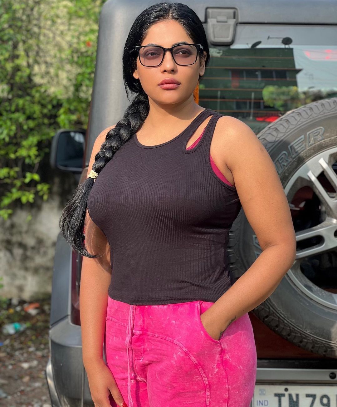 PHOTOS: ஆத்தாடி.. வெறித்தனமா வொர்க்கவுட் பண்ணுவாங்க போல.. டைட் ஜிம் சூட்டில் ரேஷ்மா பசுபுலேட்டி!