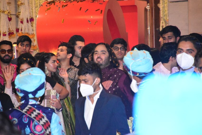 Salman Khan, Ranveer Singh, Janhvi Kapoor and other celebs at Anant Ambani and Radhika Merchant's engagement bash