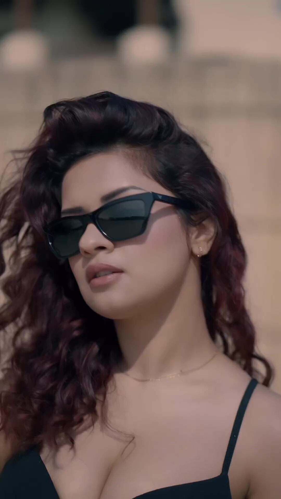ಬಿಂದಾಸ್ ಅವ್‌ನೀತ್ ಕೌರ್ ಸೆಕ್ಸಿ ಫೋಟೊಗಳು 
