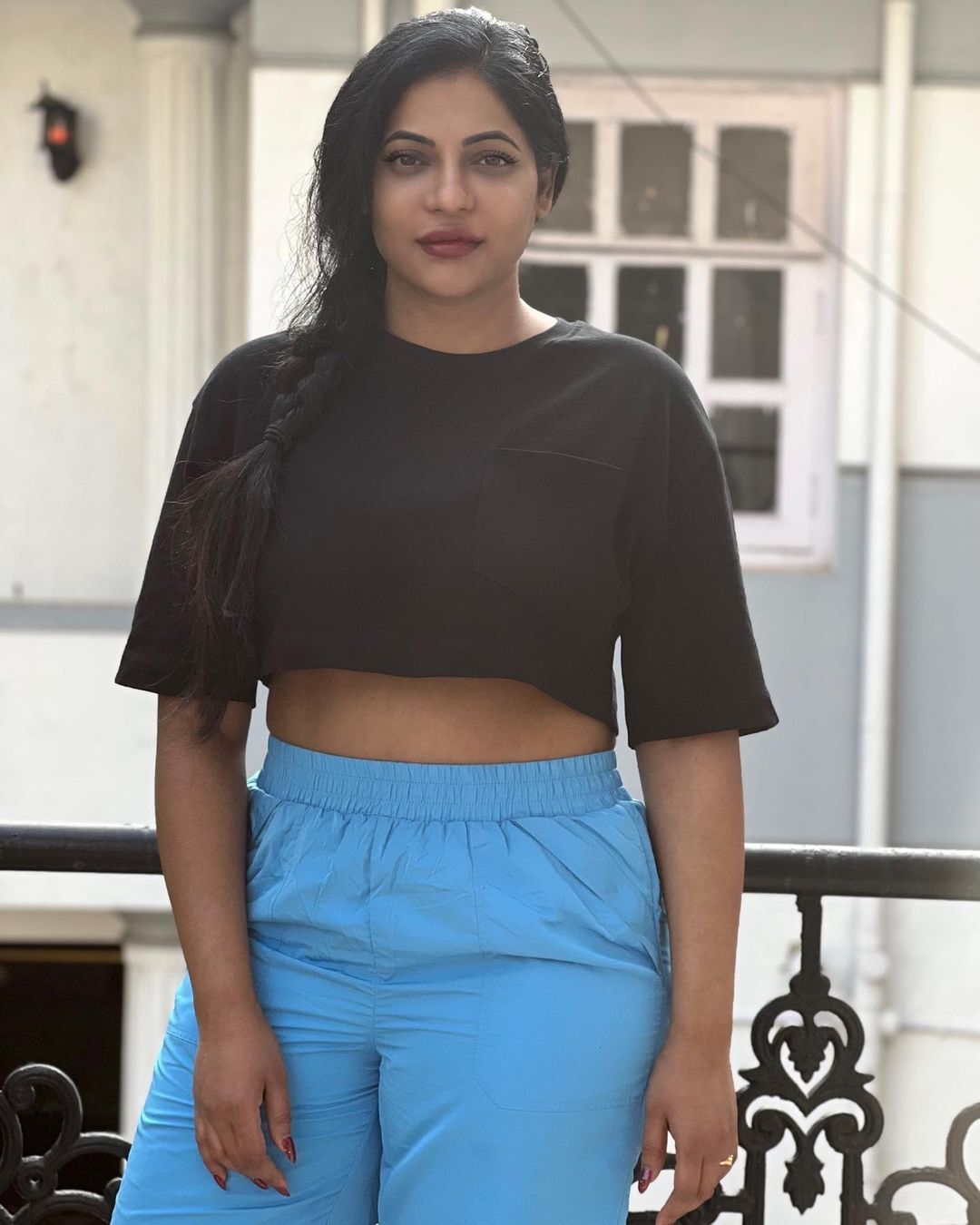 PHOTOS: ஆத்தாடி.. அந்தரங்கம் அன்லிமிடட் ரேஷ்மாவா இது.. செம ஹாட் பிக்ஸ்!