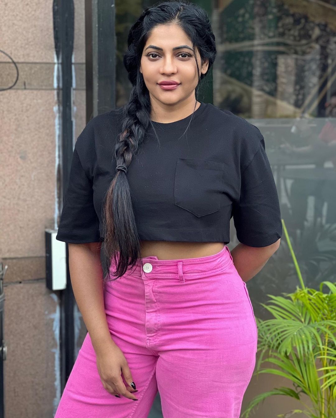 PHOTOS: ஆத்தாடி.. அந்தரங்கம் அன்லிமிடட் ரேஷ்மாவா இது.. செம ஹாட் பிக்ஸ்!