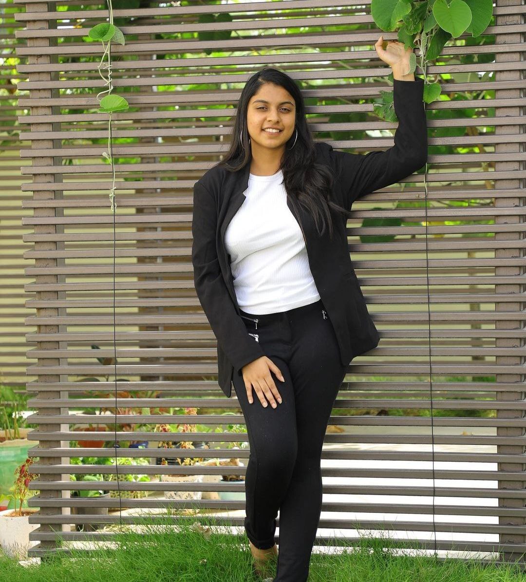 Anshumalika: రోజురోజుకు మరింత అందంగా మారుతున్న రోజా కూతురు.. గ్లామరస్ ఫొటోస్